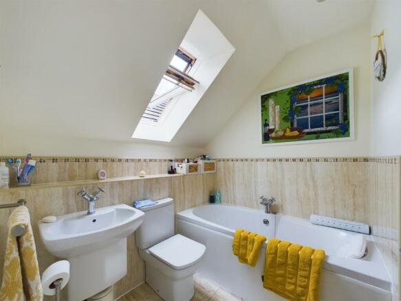 ensuite 1.jpg