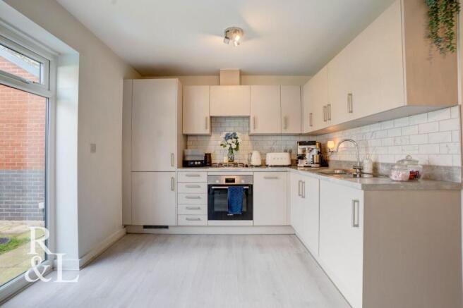 12 Dairy Lane (31).jpg