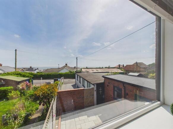 4 bed Cottage for sale Image 6