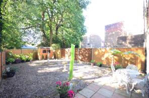 54, South Holmes Road, Horsham RH13 6HP