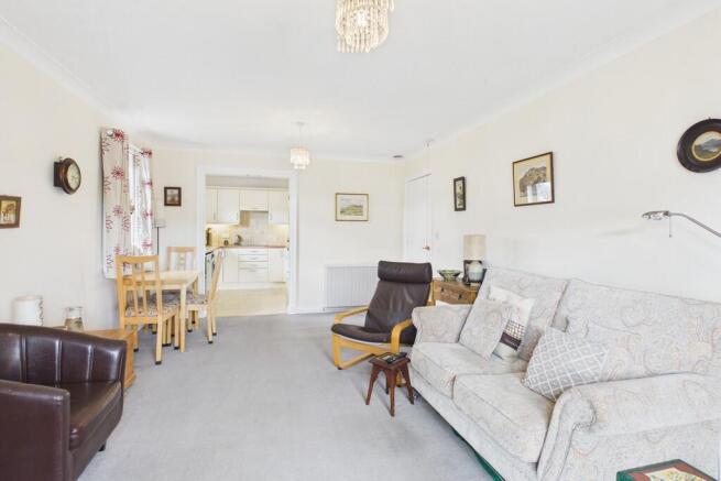 Living/Dining Roo...