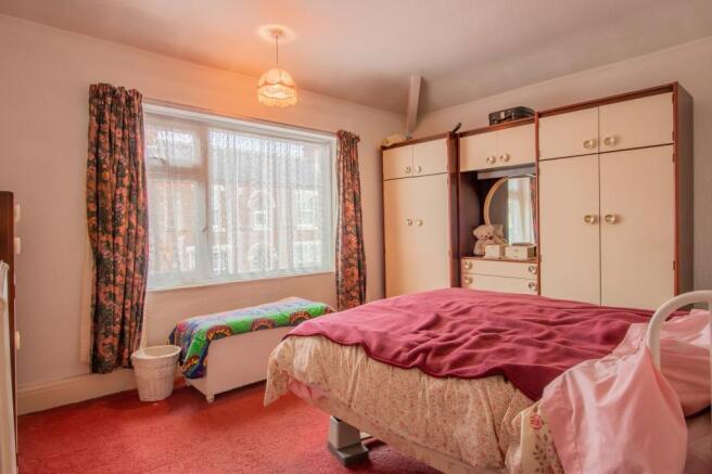 Bedroom 1 (Double)
