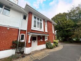 6, 4 Parkview Court, Beechwood Avenue, Bournemouth BH5 1LX