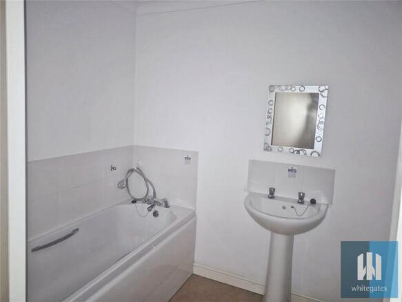 2 bed Apartment for sale Image 9