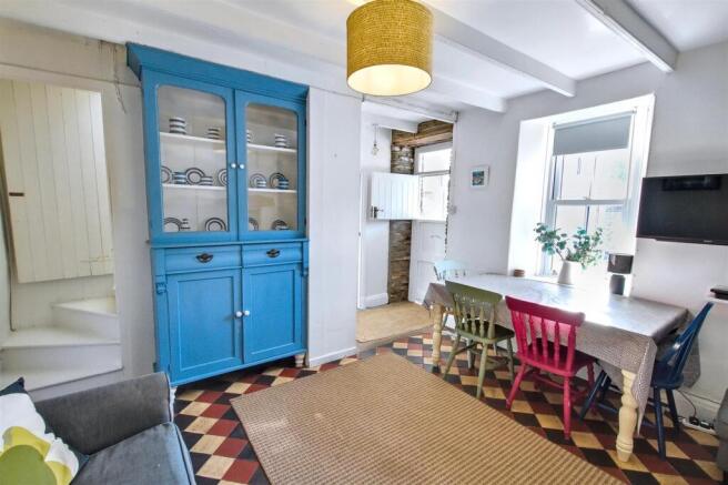 Living/dining room