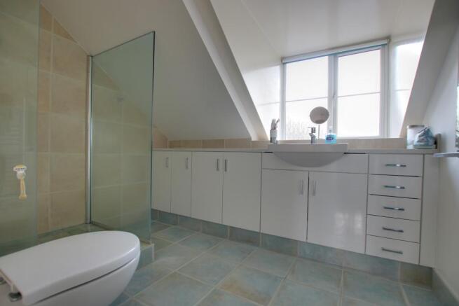 En-Suite Shower