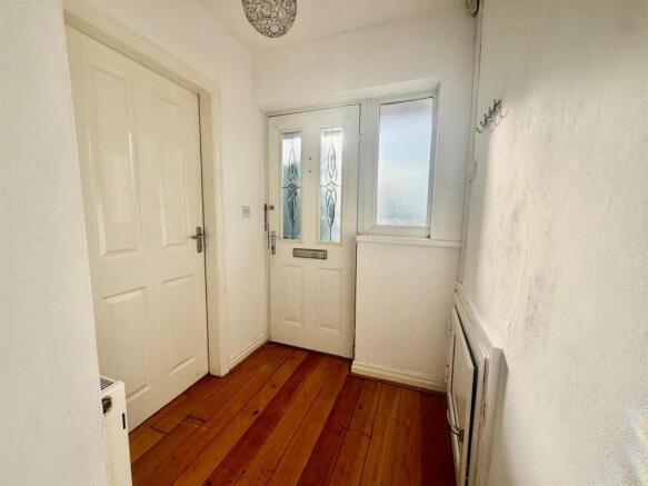 3 bed Semi-Detached for sale Image 8