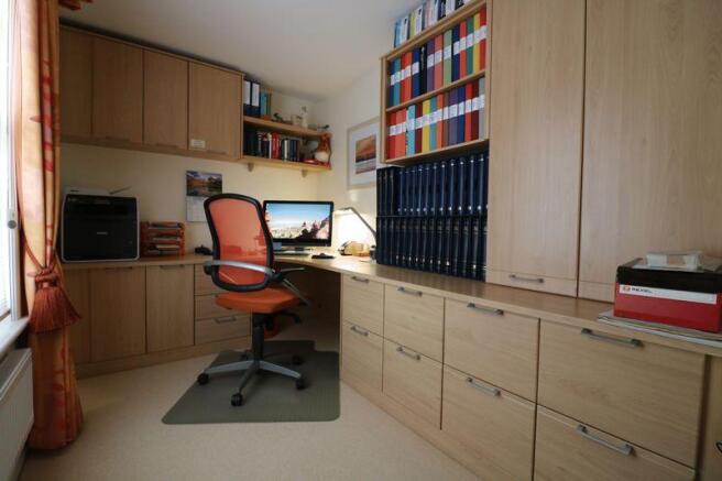 Bedroom 4/Study