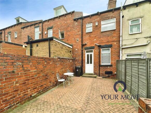 2 bed Terraced to rent Image 11