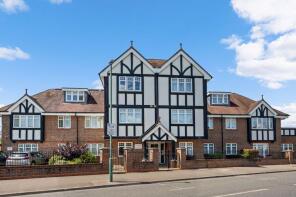 12, 77 Brookview Lodge, Green Lane, Worcester Park KT4 8GA