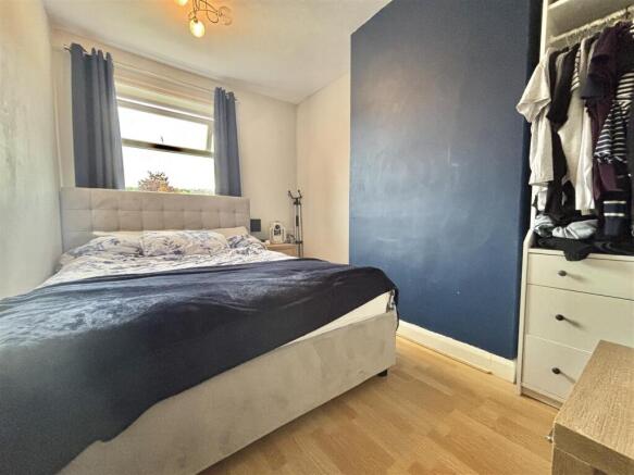 3 bed Semi-Detached for sale Image 4