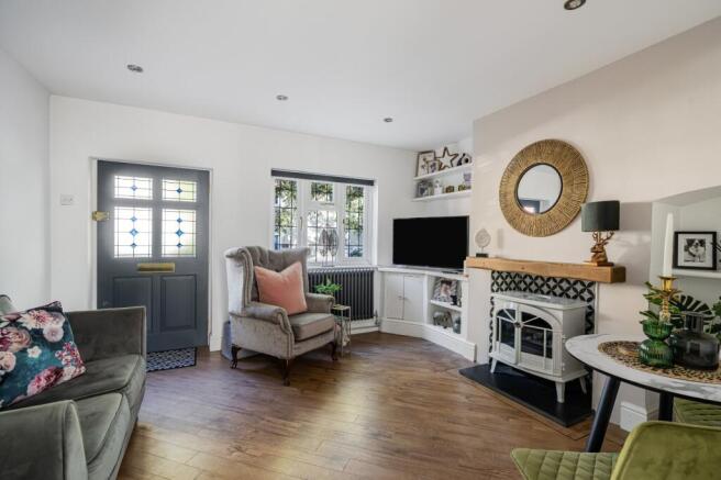 Lounge/Dining Room