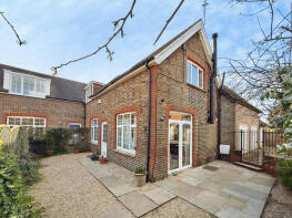 Little Crosse, Church Street, Warnham RH12 3QR