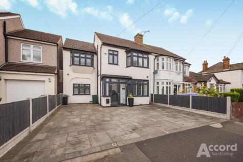 Mawney Road, Romford, RM7