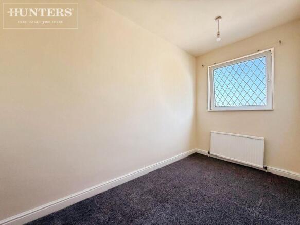3 bed Terraced to rent Image 8