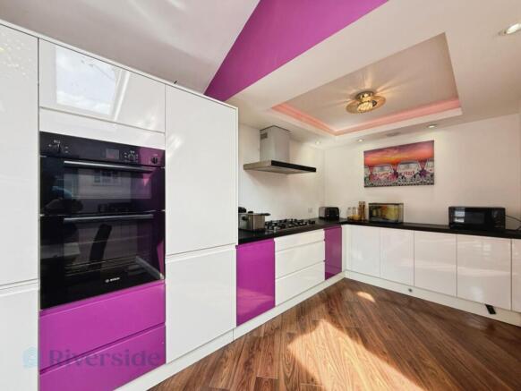 2 bed Semi-Detached for sale Image 7