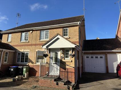 Cherry Tree Close, Halstead, Essex