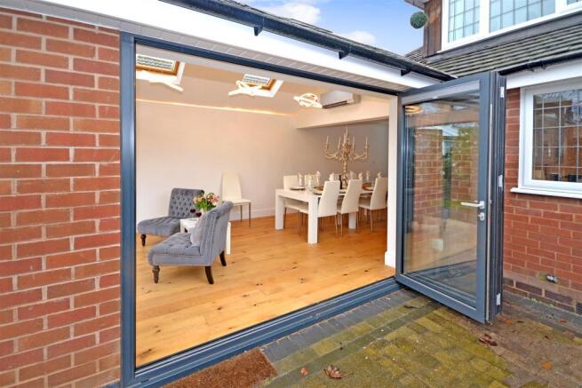 Bi-folds