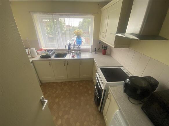 2 bed Apartment for sale Image 7