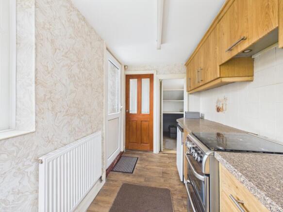 3 bed Semi-Detached for sale Image 8