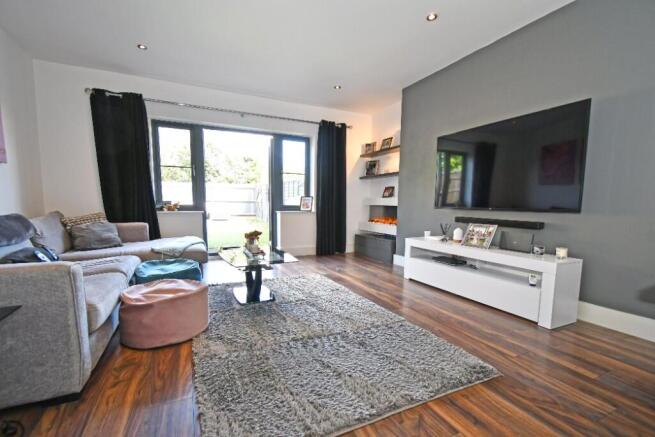 Sitting/Dining Room