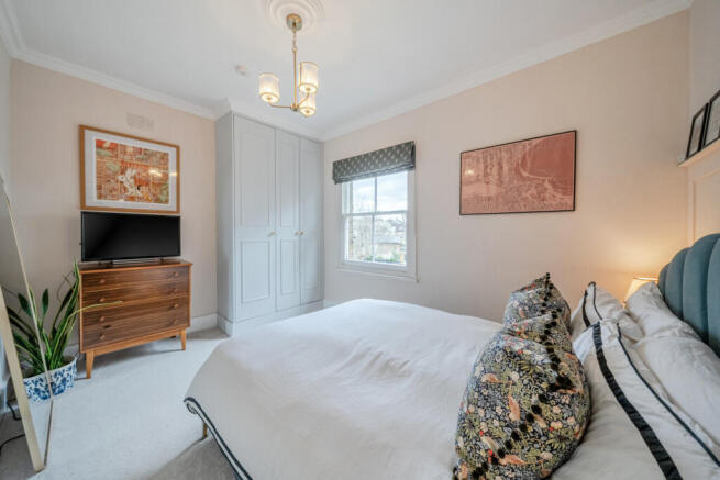 1438002-22-69ce52...