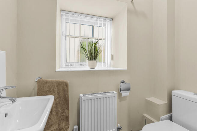 3 bed Semi-Detached for sale Image 8