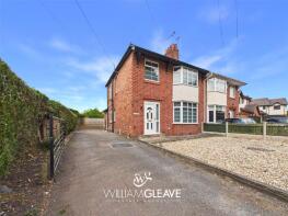 Lleyn, Woodlands Road, Mold CH7 1UW
