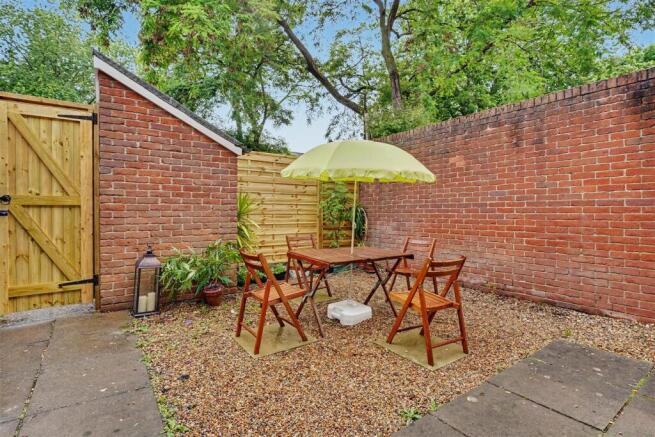 Flat 48, Clapham Park Road SW4 7BE-No Watermark-11