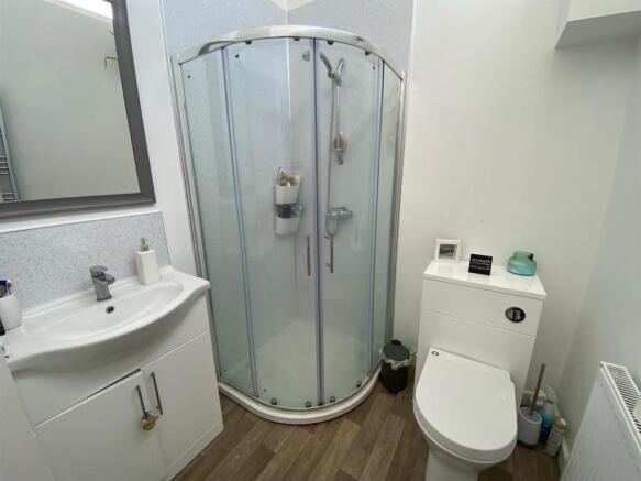 Shower Room.jpg