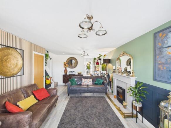3 bed Semi-Detached for sale Image 7