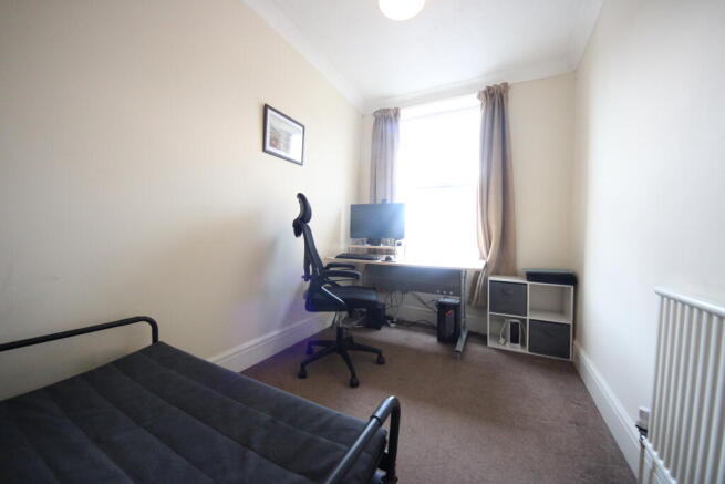 3 bed End of Terrace to rent Image 6