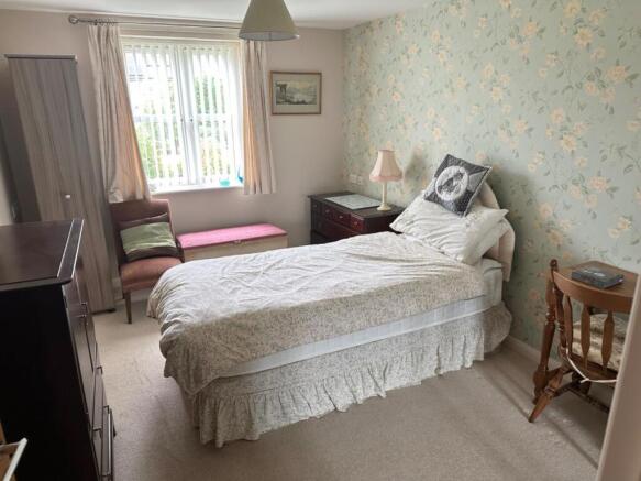1 bed Apartment for sale Image 6