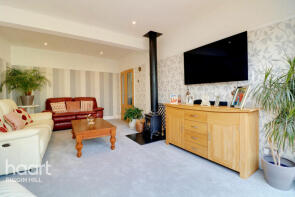 81, Leaves Green Road, Keston BR2 6DG