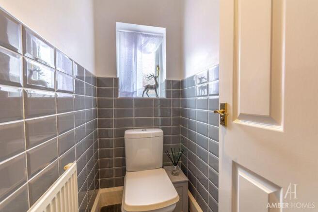 1st-Floor WC