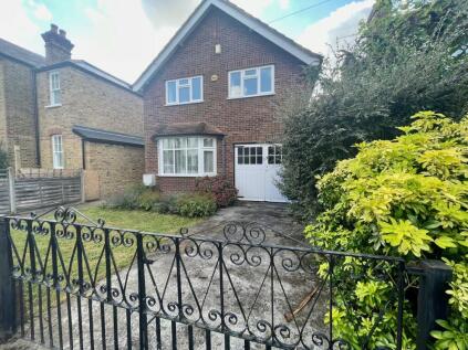Rooksmead Road, Sunbury on Thames, TW16