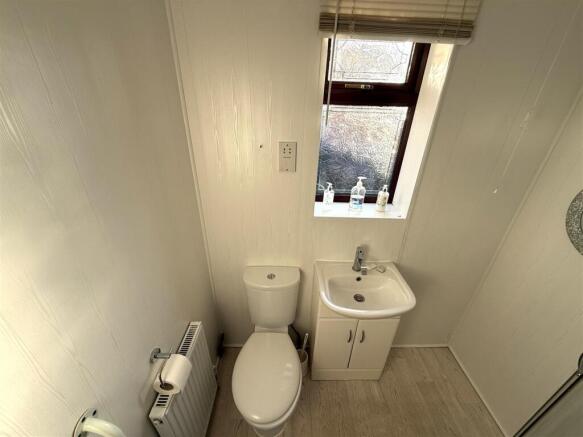 2 bed Semi-Detached for sale Image 11