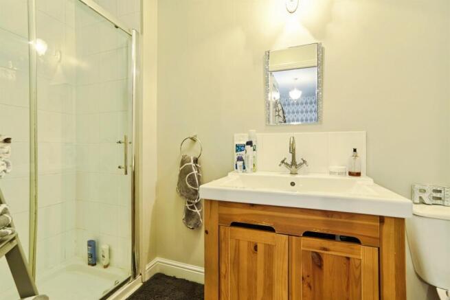 3 bed Barn Conversion for sale Image 11