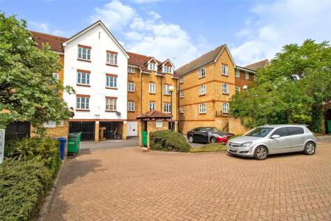 Highgrove Mews, Grays, Essex, RM17