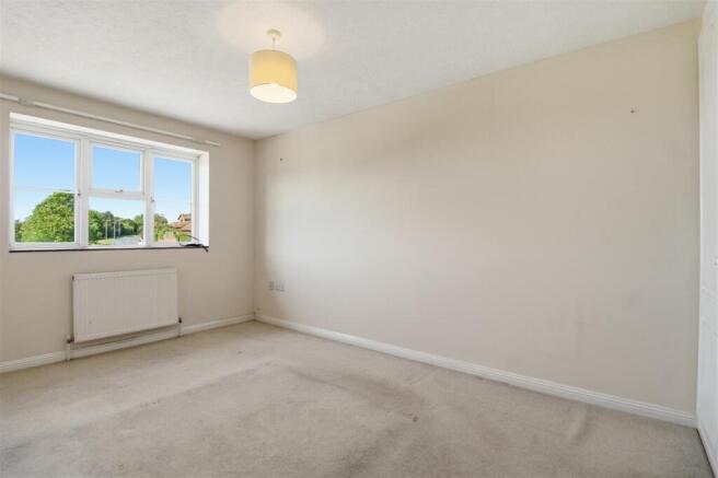 Grand Avenue, Seaford photo 5