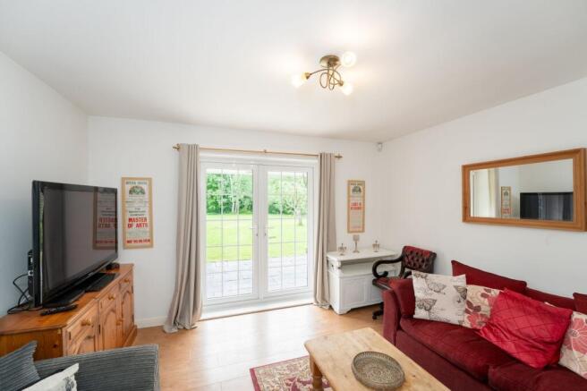 4 bed Detached for sale Image 9