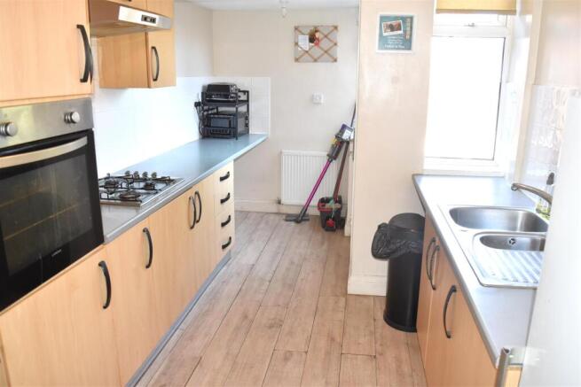 3 bed Terraced for sale Image 3