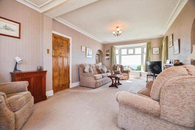 5 bed Detached for sale Image 5