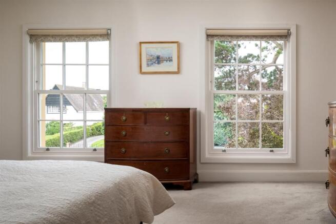 35 - Mitford Lodge - GL50 2T - Web.jpg