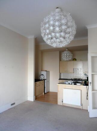 Lounge/Kitchen