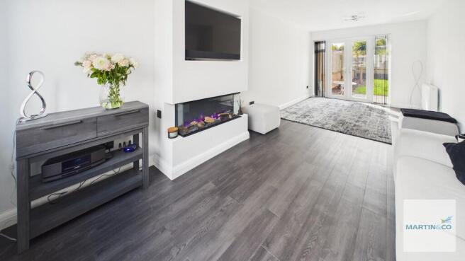 CAM03663G0-PR0261...