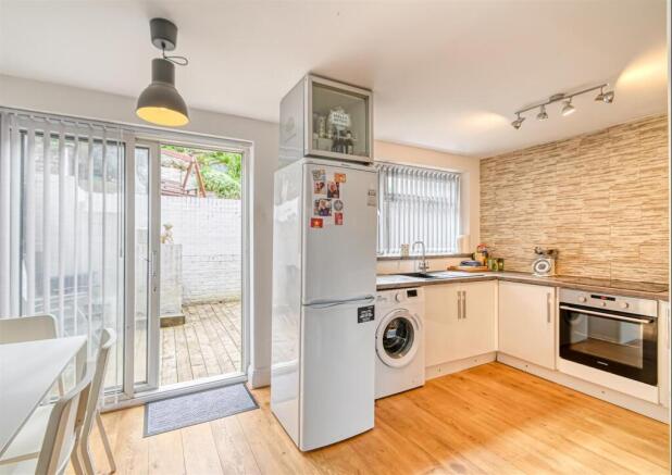 23 Cann Hall Drive, Bridgnorth photo 4