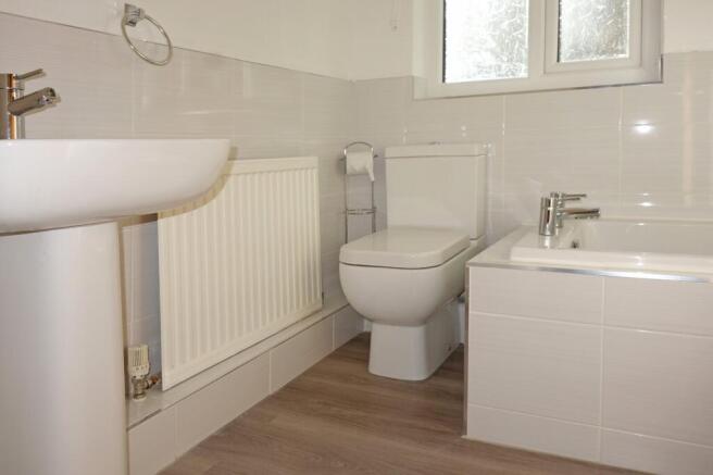 2 bed Flat to rent Image 6