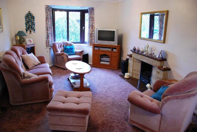 LOUNGE AREA