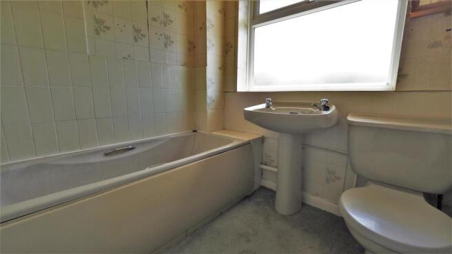 Bathroom.JPG